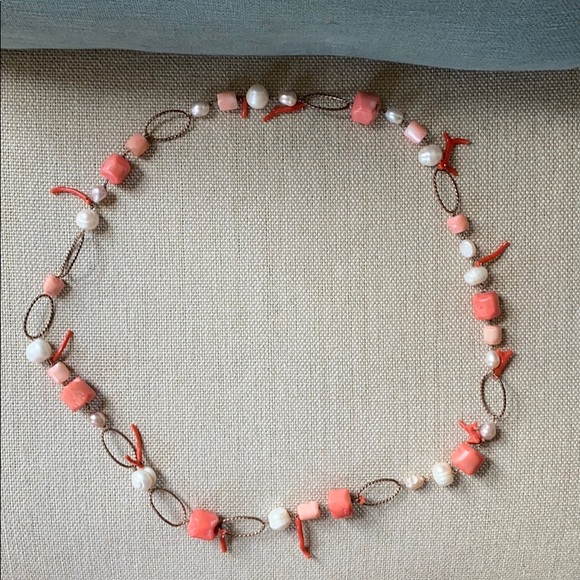 Coral necklace - Picture 2 of 5